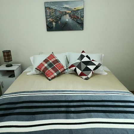 Departamento Moderno, Familiar Y Acogedor. Apartment Cochabamba Ngoại thất bức ảnh